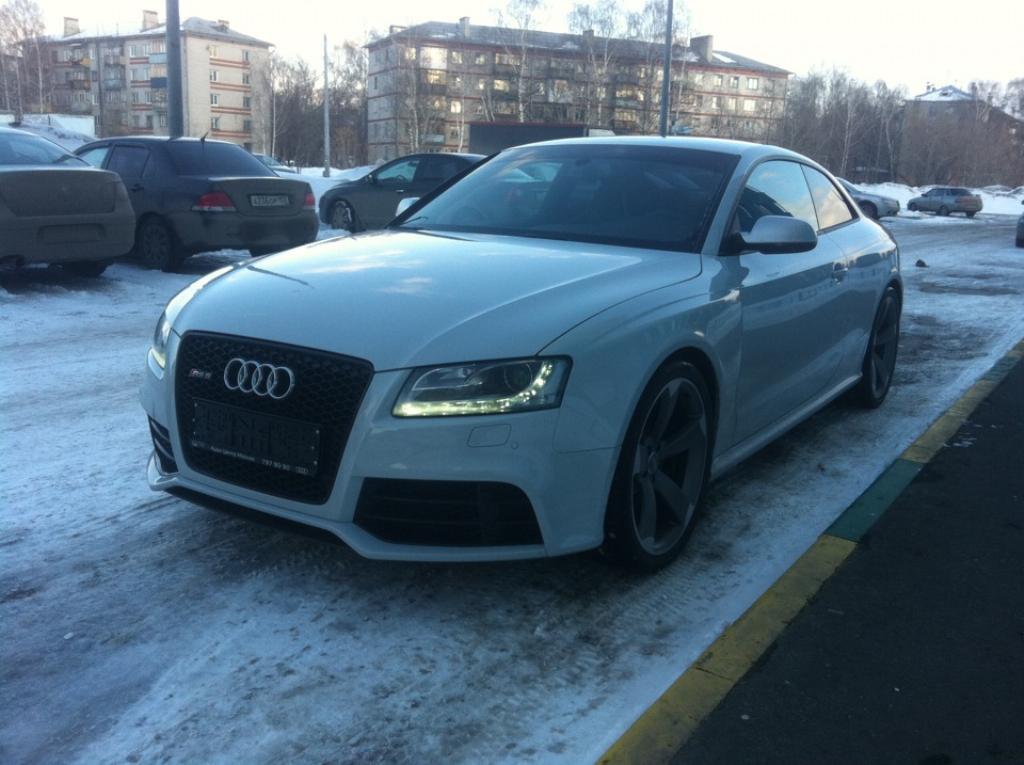 608616AUDIRS53151.jpg