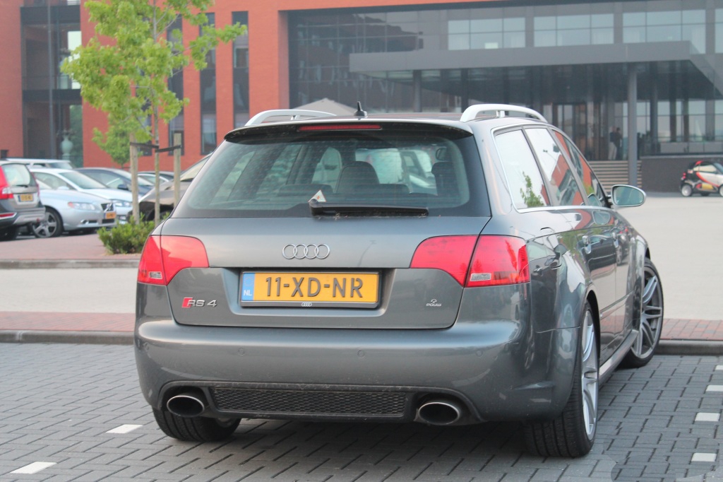 608929AUDIRS4923.jpg