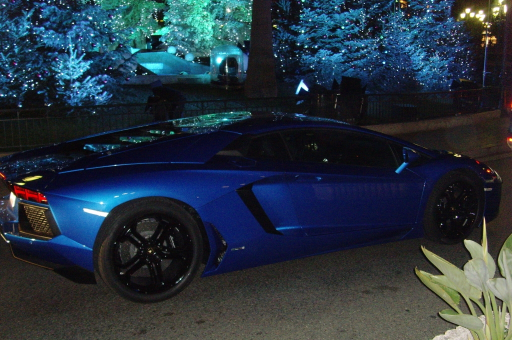 610183AVENTADOR130112ESQUIROU007.jpg