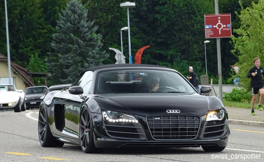 610272R8GT1806.jpg