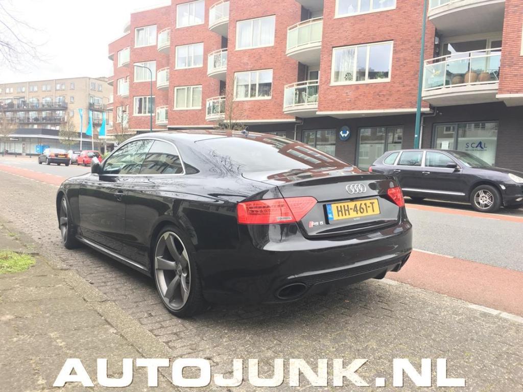 610937AUDIRS53173.jpg