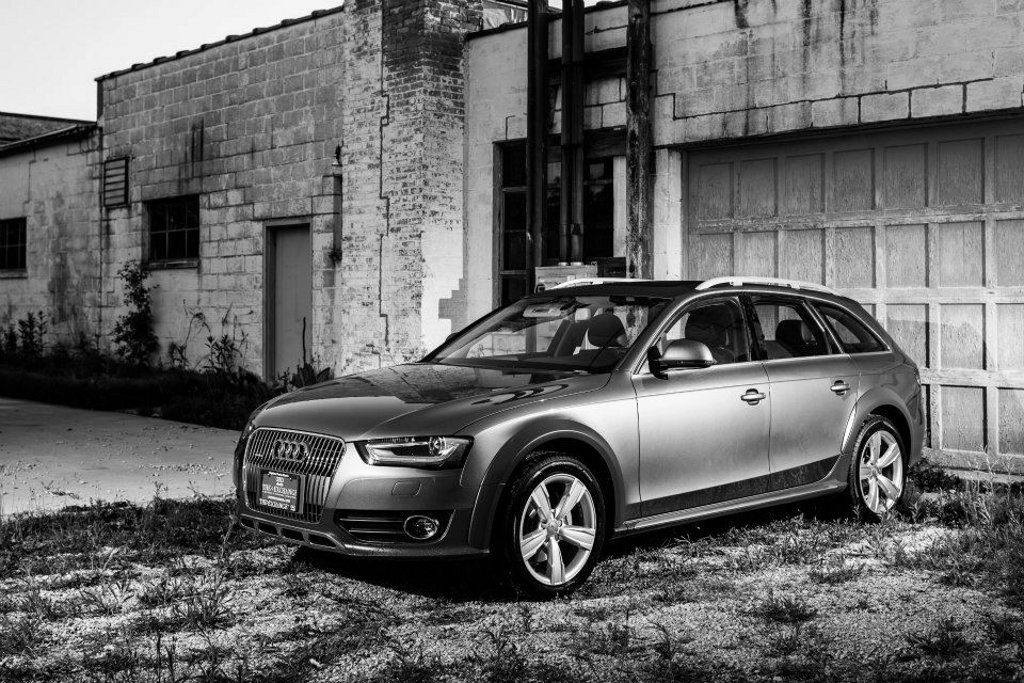 611071395AUDIA4ALLROAD.jpg