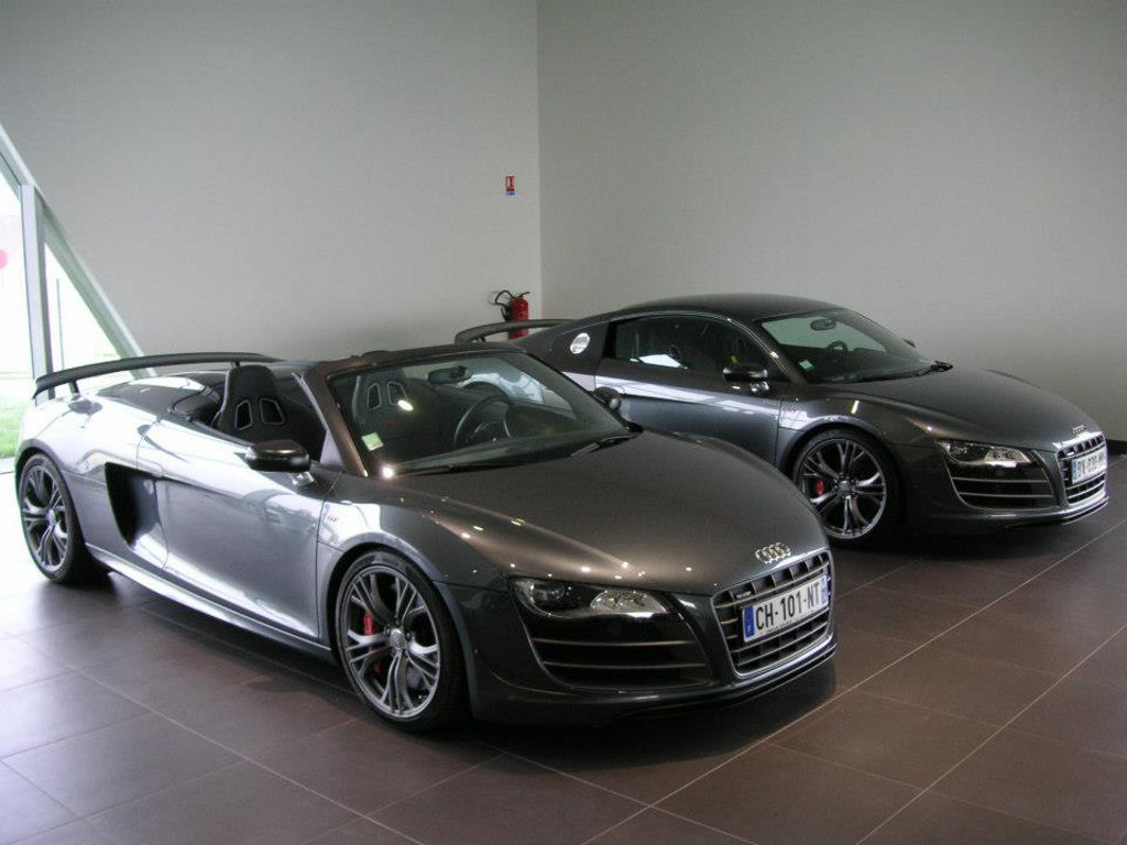 611272R8GT780.jpg