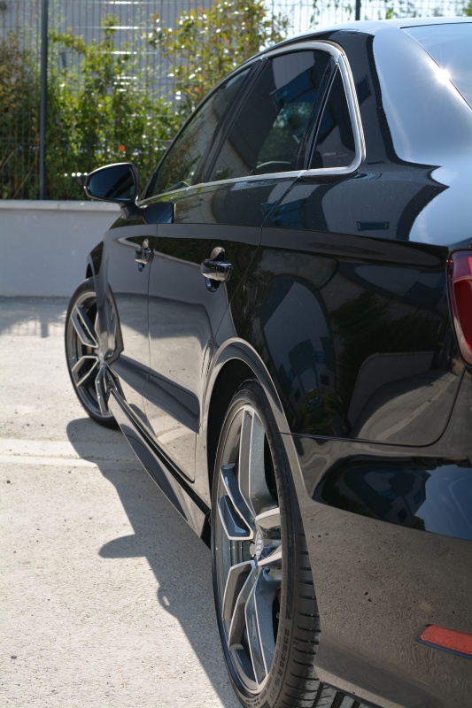 611416EJ23477.jpg