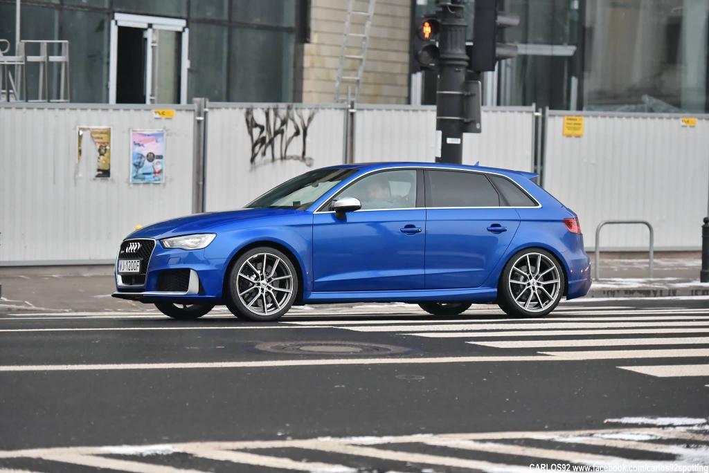 612101RS38V1933.jpg