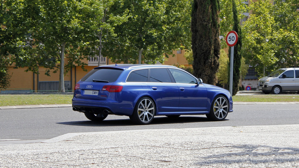612699RS61821.jpg