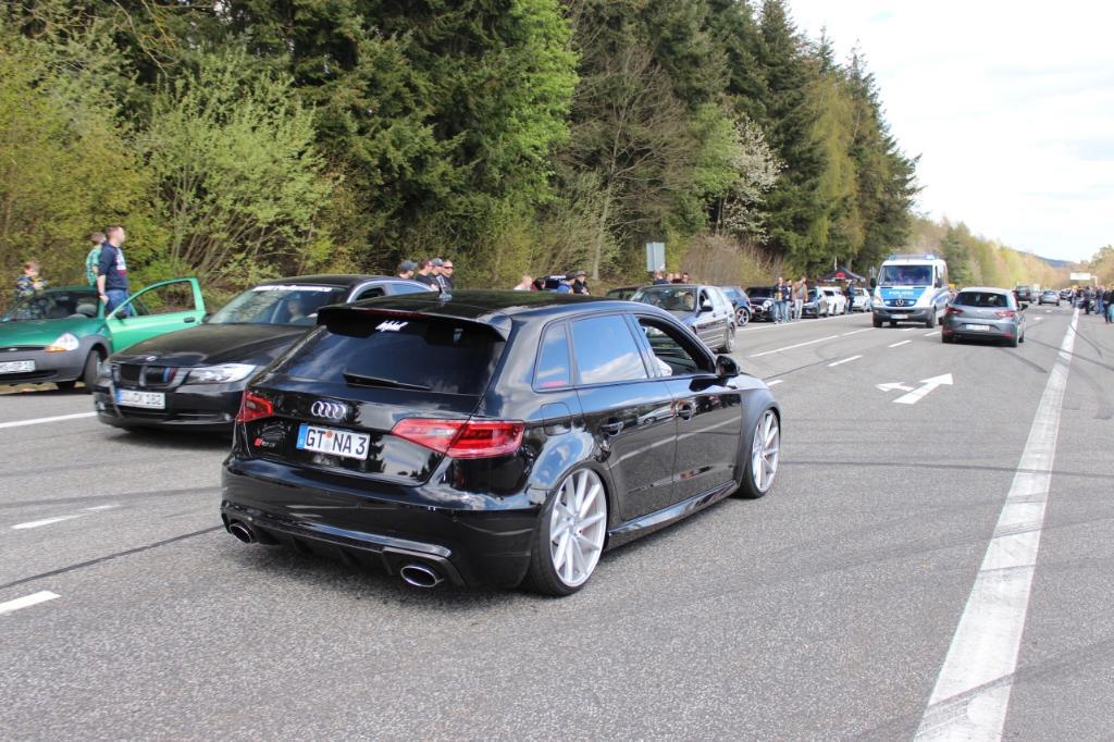 613745RS38V2317.jpg