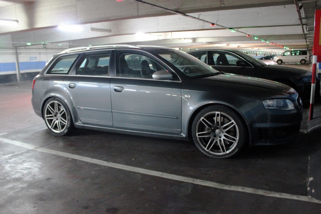 615138AUDIRS41800.jpg