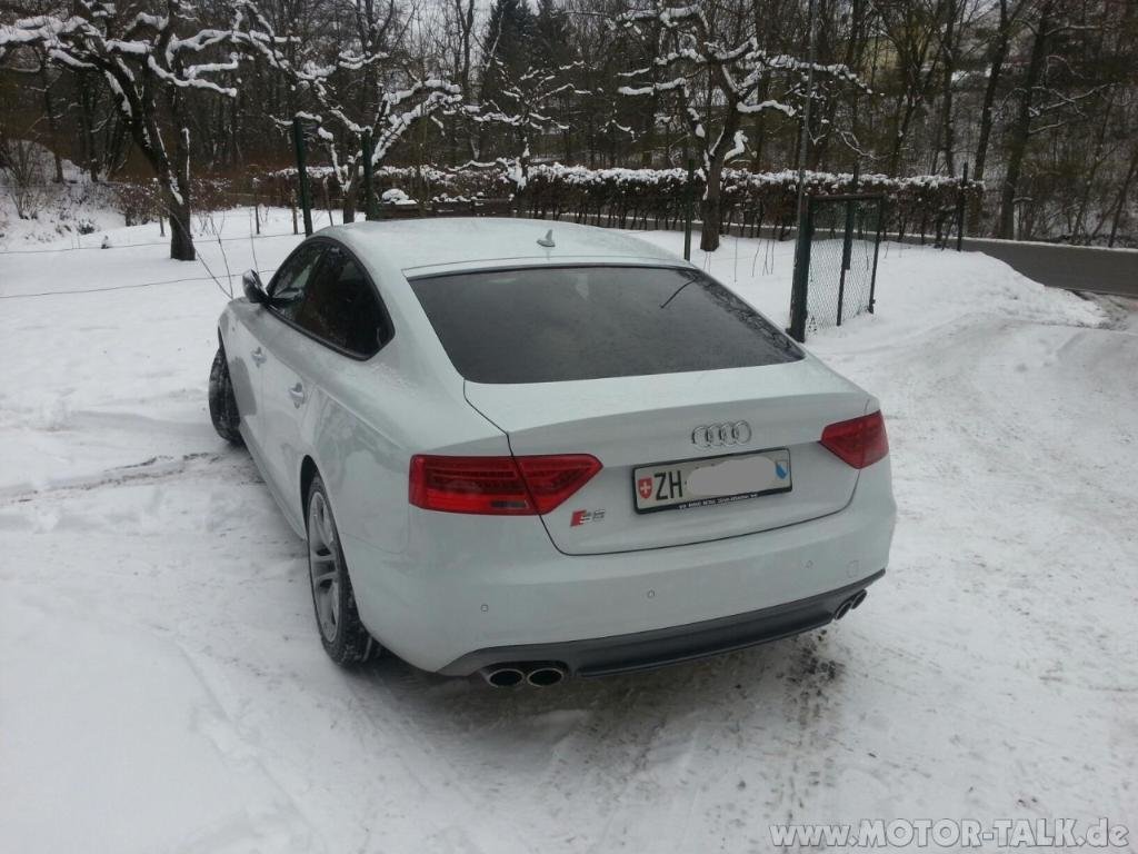 616085587S5SPORTBACK.jpg
