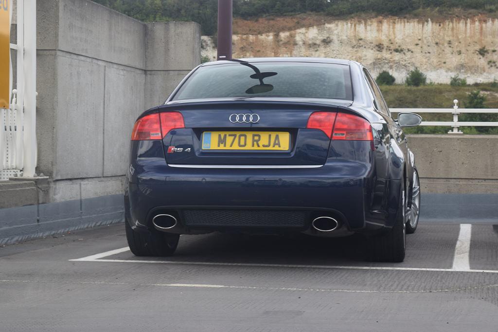 616570AUDIRS42758.jpg
