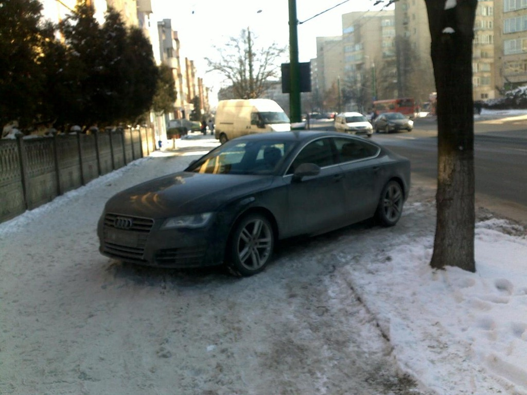 616769042AUDIA7ESQUIROU.jpg