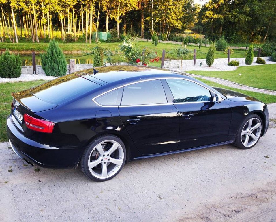 618278917S5SPORTBACK.jpg