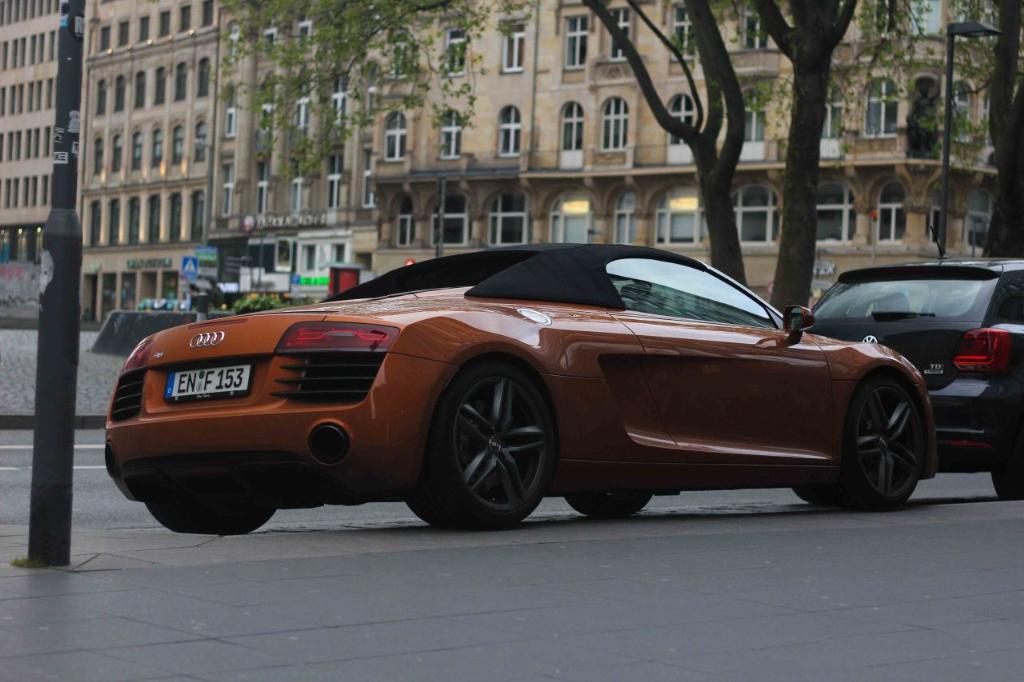 6184333380R8.jpg