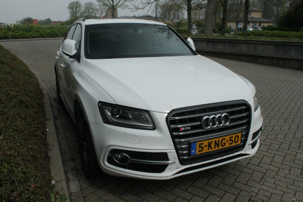 618564AUDISQ51079.jpg