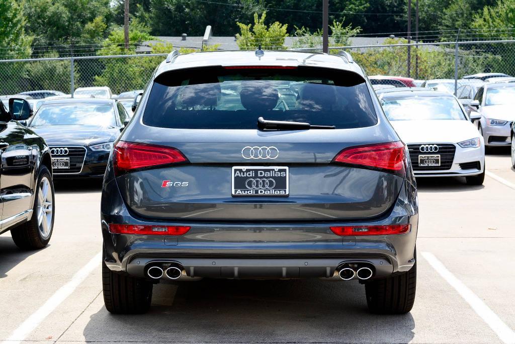 618850AUDISQ51605.jpg