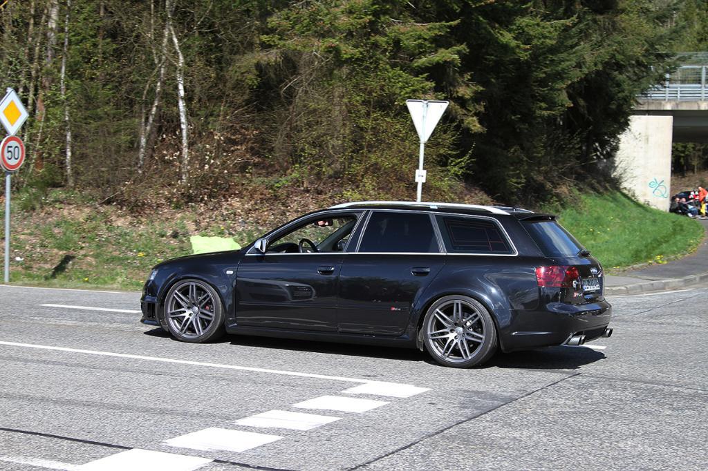618893AUDIRS43260.jpg