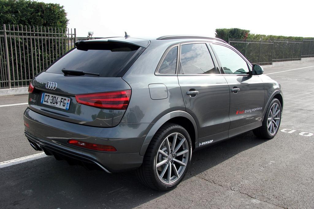 620881RSQ3120.jpg