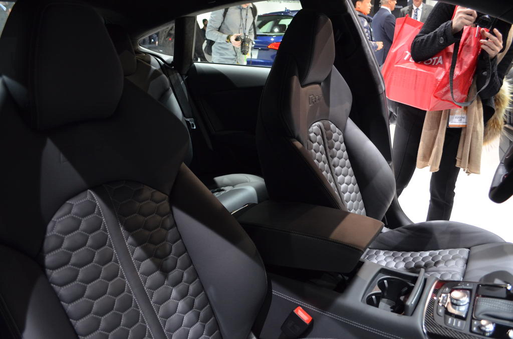 622182RS7018.jpg