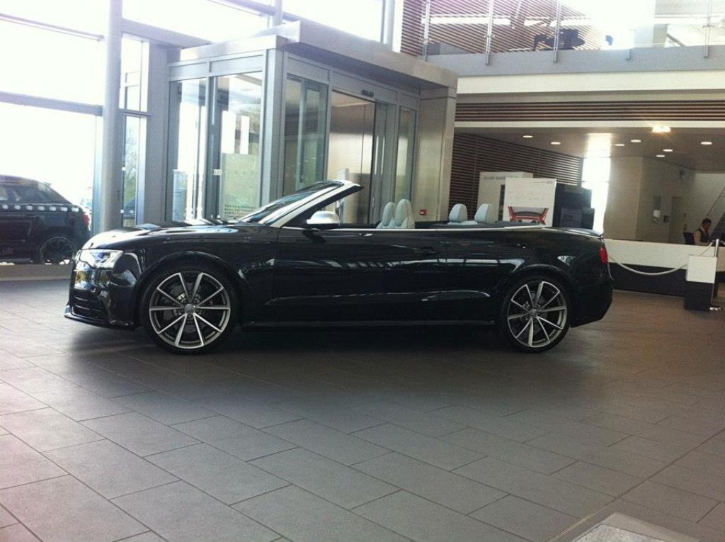 626085207RS5CABRIOLET.jpg