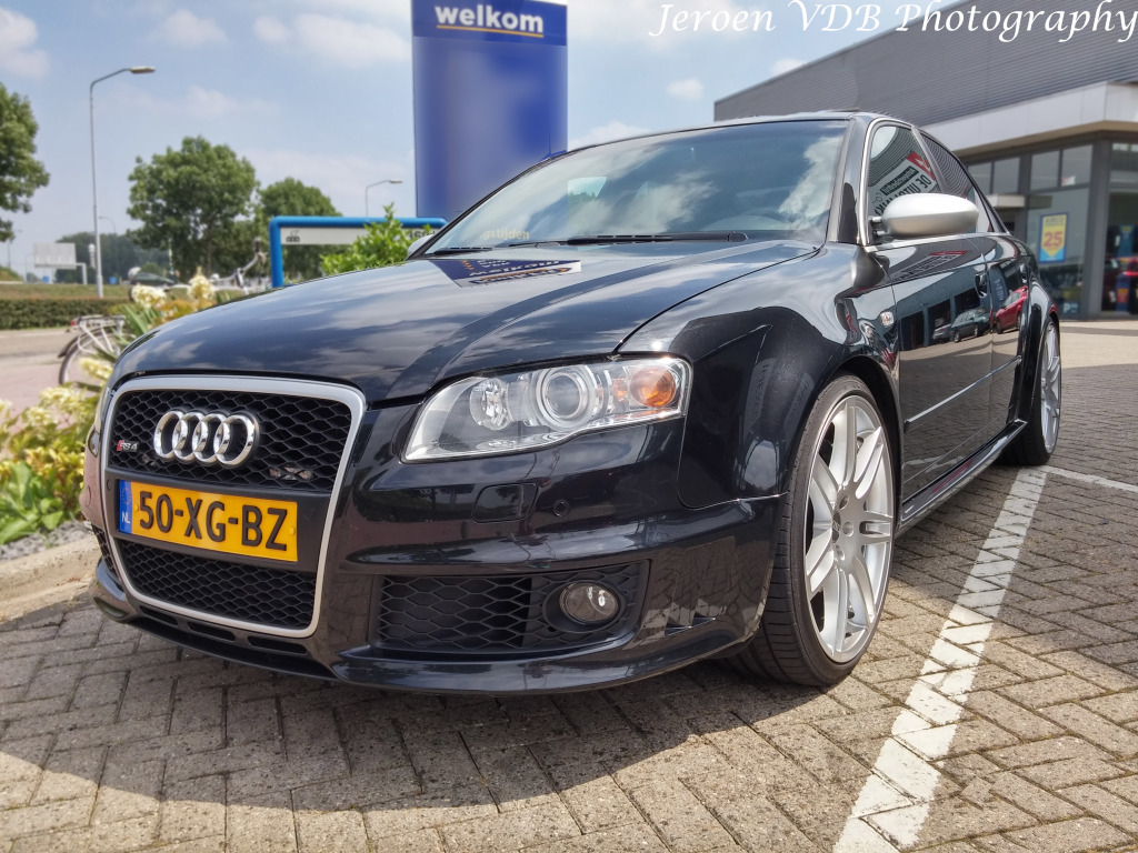 626849AUDIRS42148.jpg