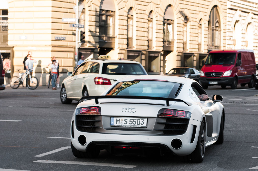 626975R8GT1142.jpg