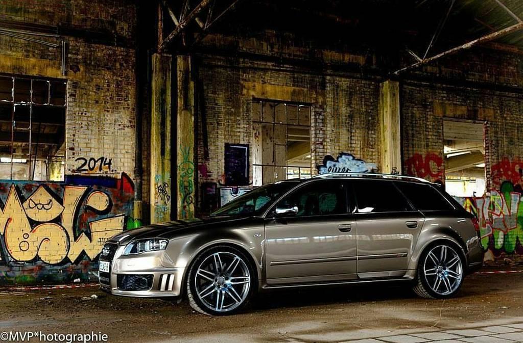 628033AUDIRS42439.jpg
