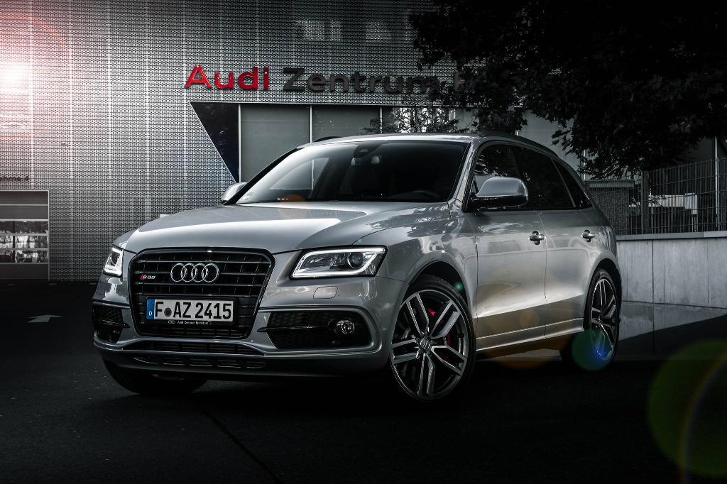 628527AUDISQ51713.jpg