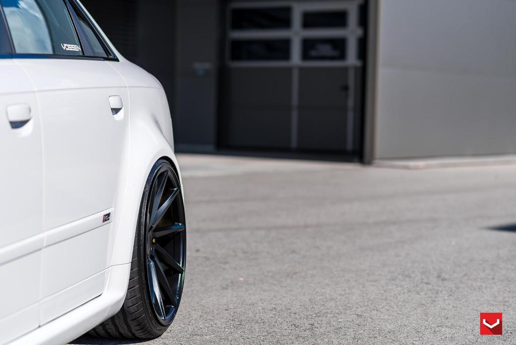 628660AUDIWHEELS0430DRS4B7.jpg