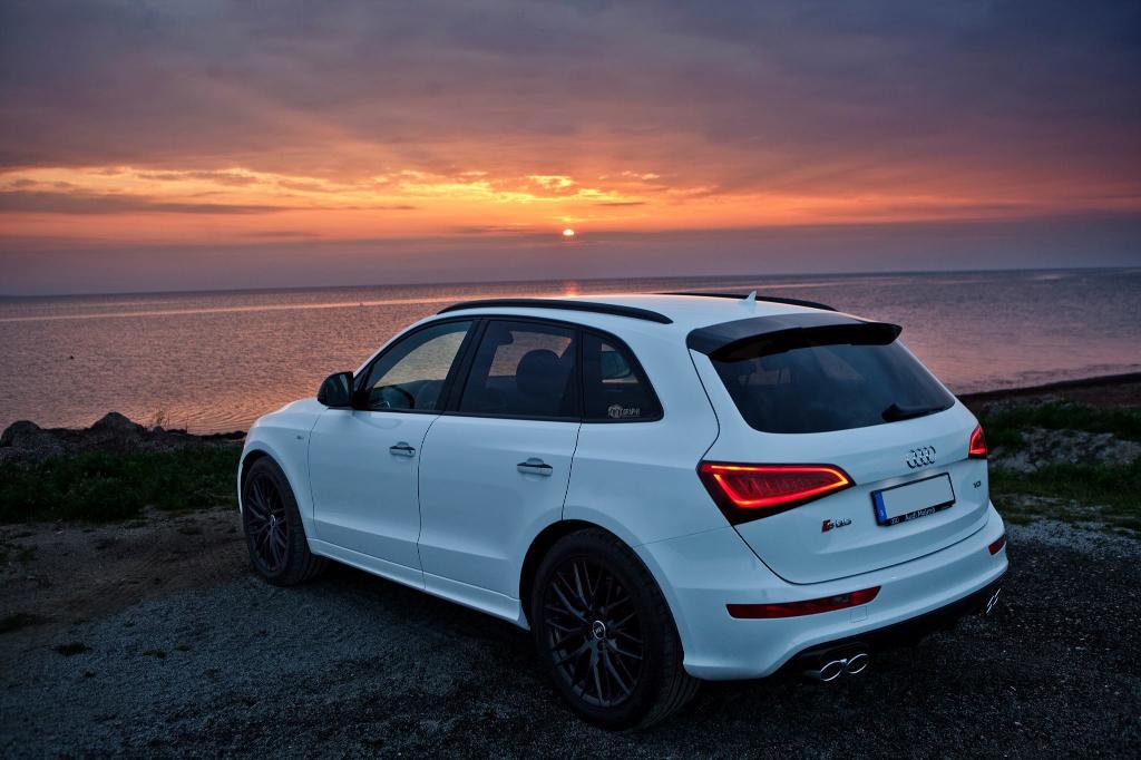 629434AUDISQ51989.jpg