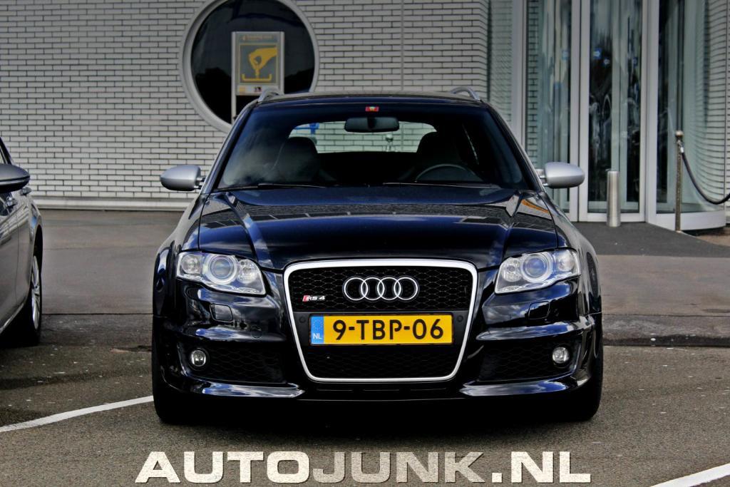 630836AUDIRS42556.jpg