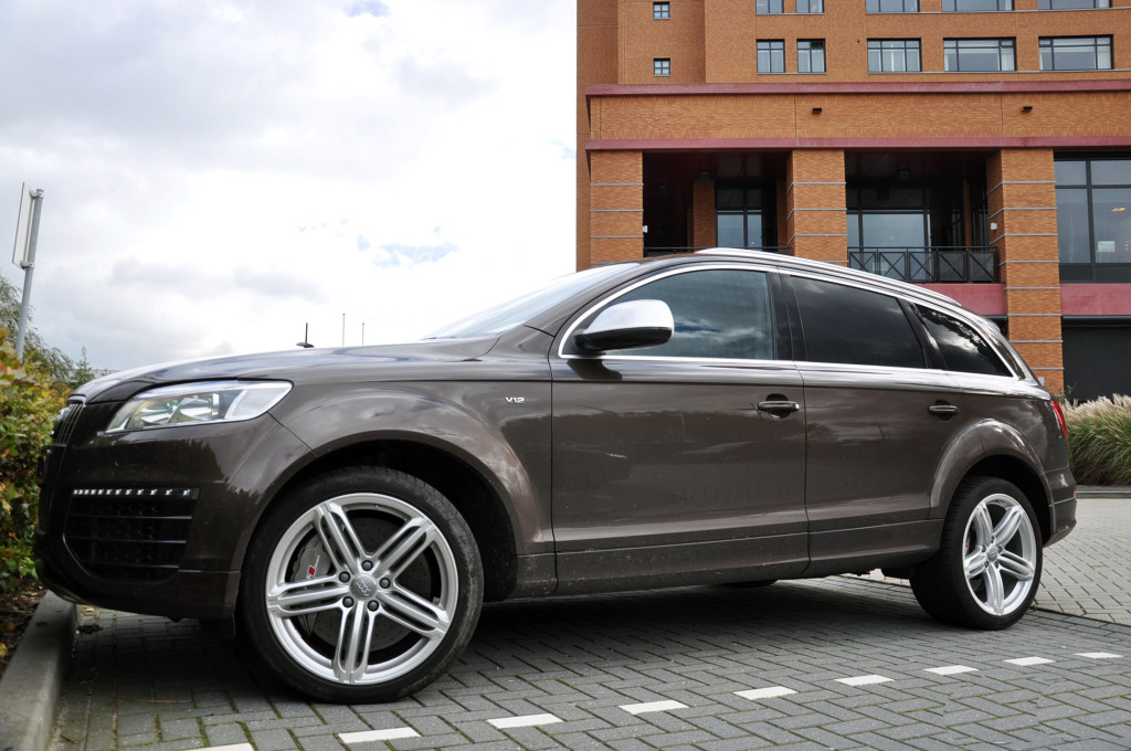 631140997Q7V12.jpg