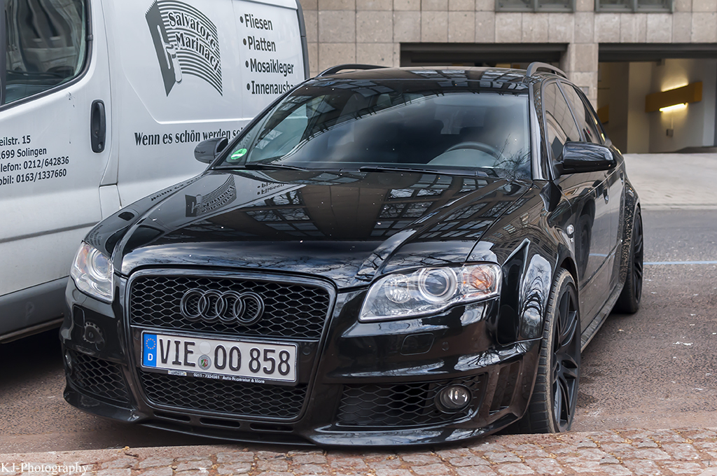 631295AUDIRS41571.jpg