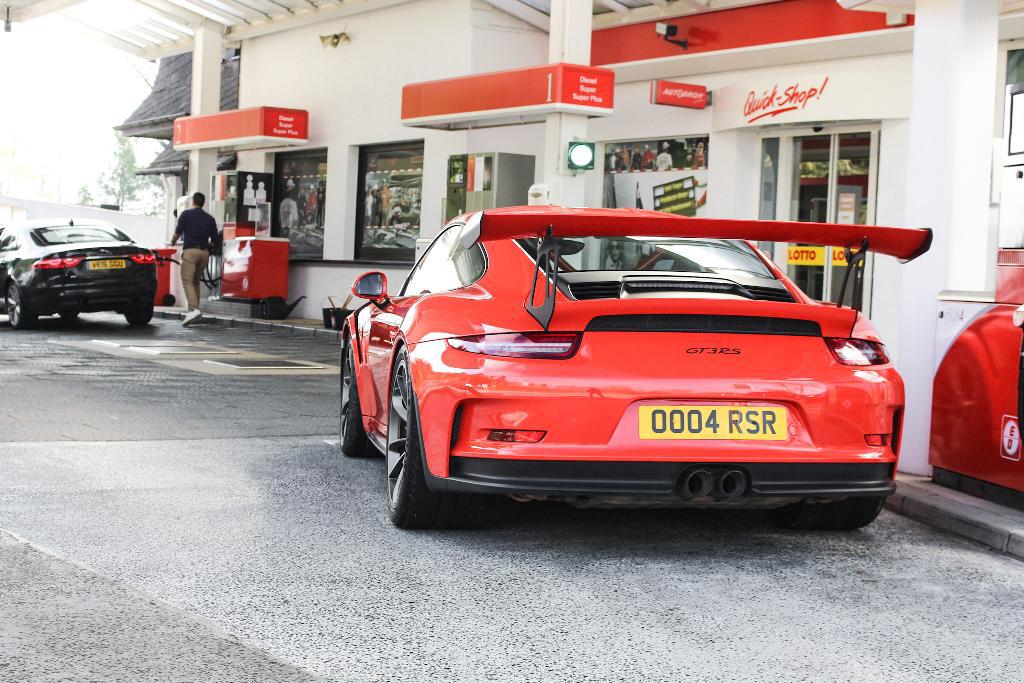 6321880711PORSCHE991GT3RS.jpg