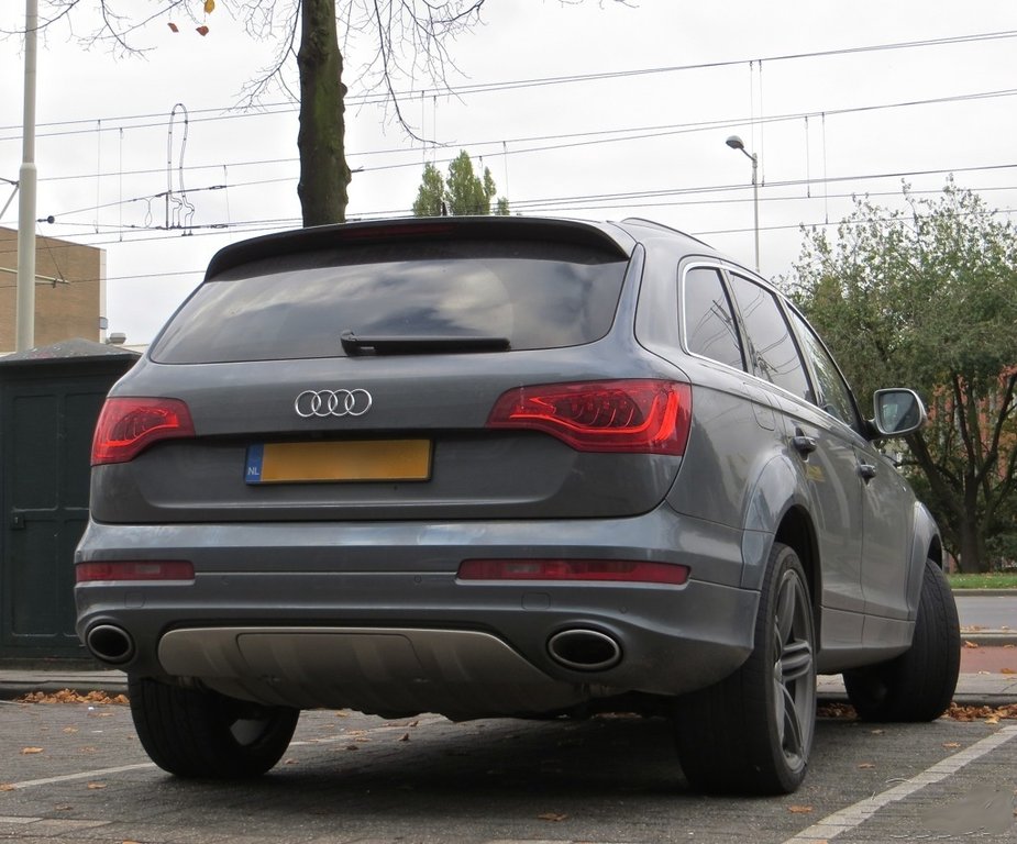 633503527Q7V12.jpg