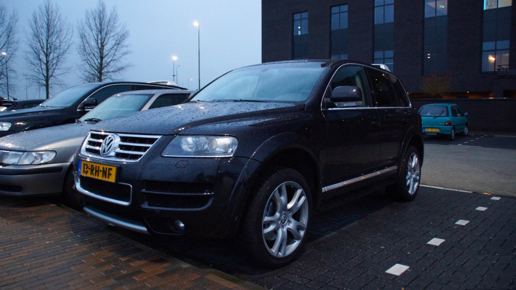 634512W12TOUAREG348ESQUIROU.jpg
