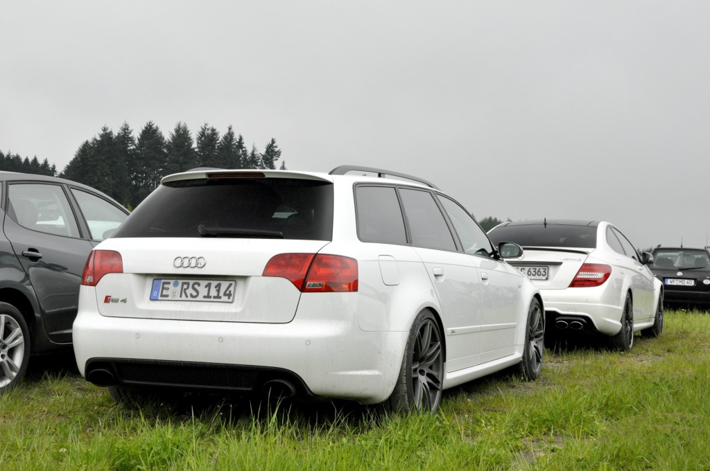 635678AUDIRS4822.jpg