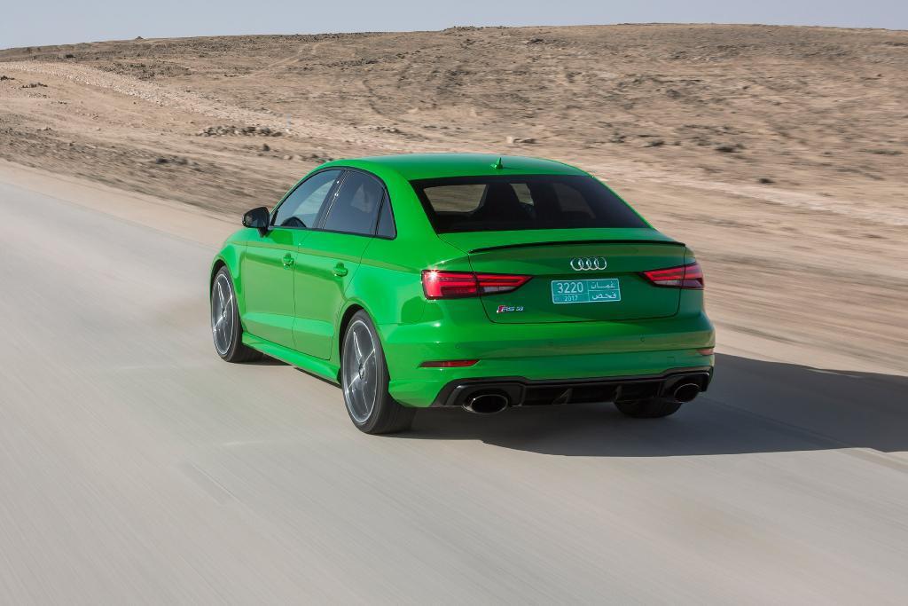 637183RS38V2202.jpg