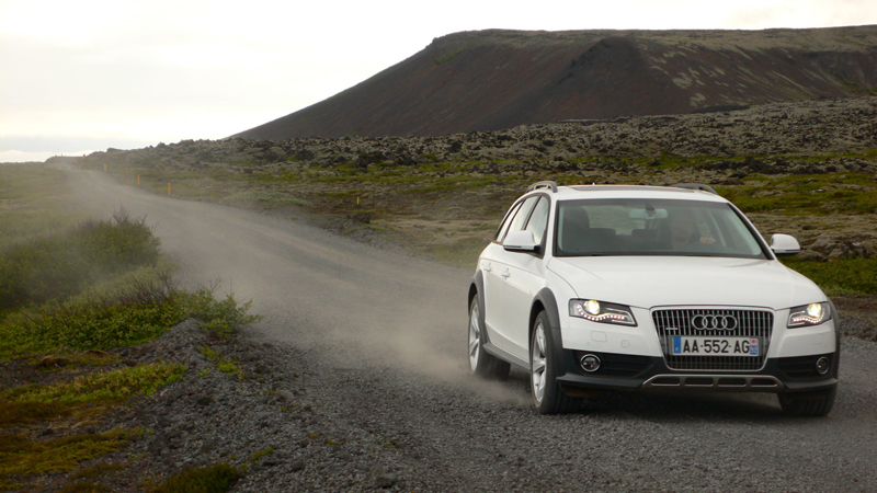 63793118AUDIA4ALLROAD.jpg