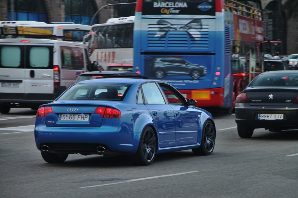 638434AUDIRS42146.jpg