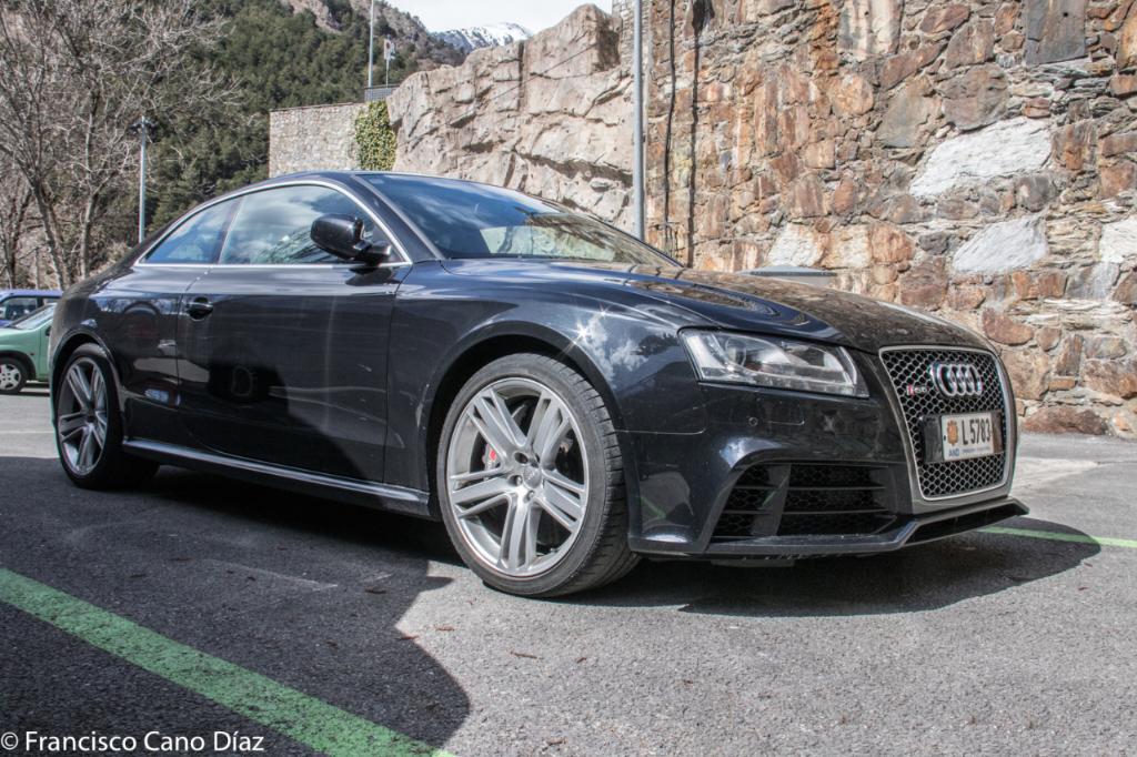638977AUDIRS53203.jpg