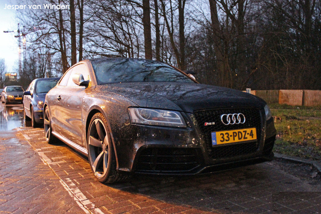 639030AUDIRS5606.jpg