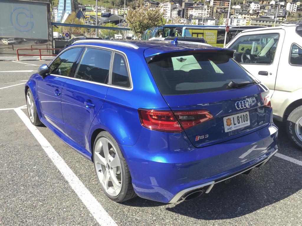 639904RS38V1731.jpg