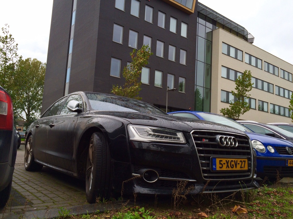 640040S8D41205.jpg