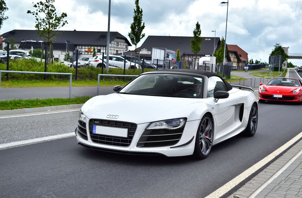 640960R8GT1164.jpg