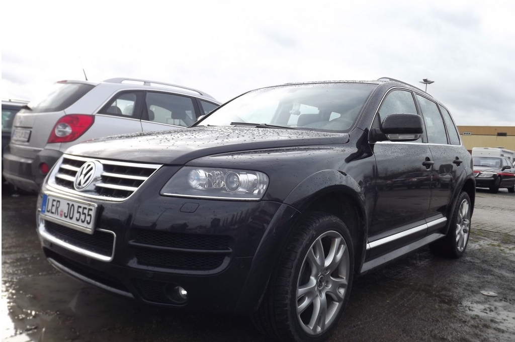 641234TOUAREGV12310112ESQUIROU001.jpg