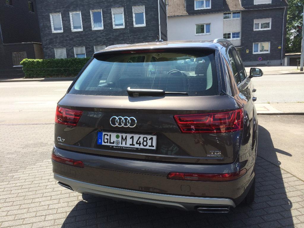 641792Q7MK2441.jpg