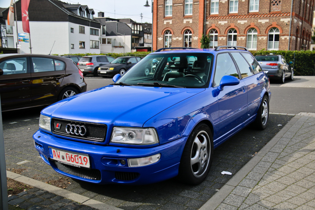 642349RS2104.jpg