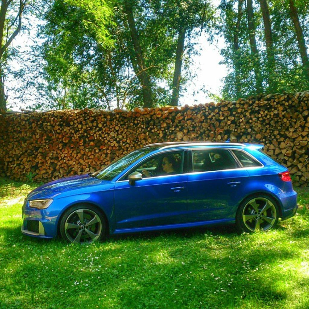 643981RS38V0253.jpg