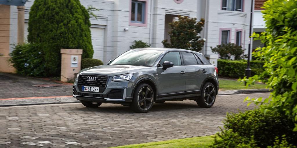 645499AUDIQ20857.jpg