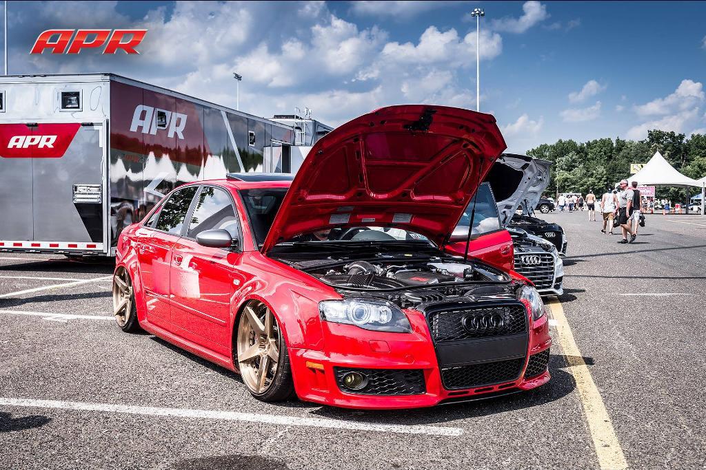 645694AUDIRS42083.jpg